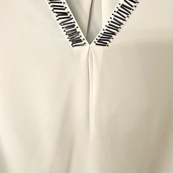 NWOT CREATION L - white long sleeved V Neck blouse w metallic decor 12 - Picture 11 of 11